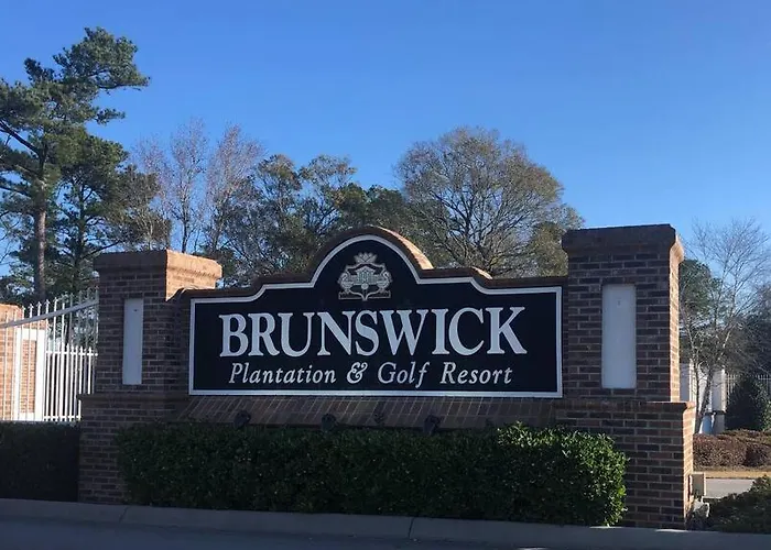 Booking Fast! Golf, Beach, And Relaxation! A Great Place For All!